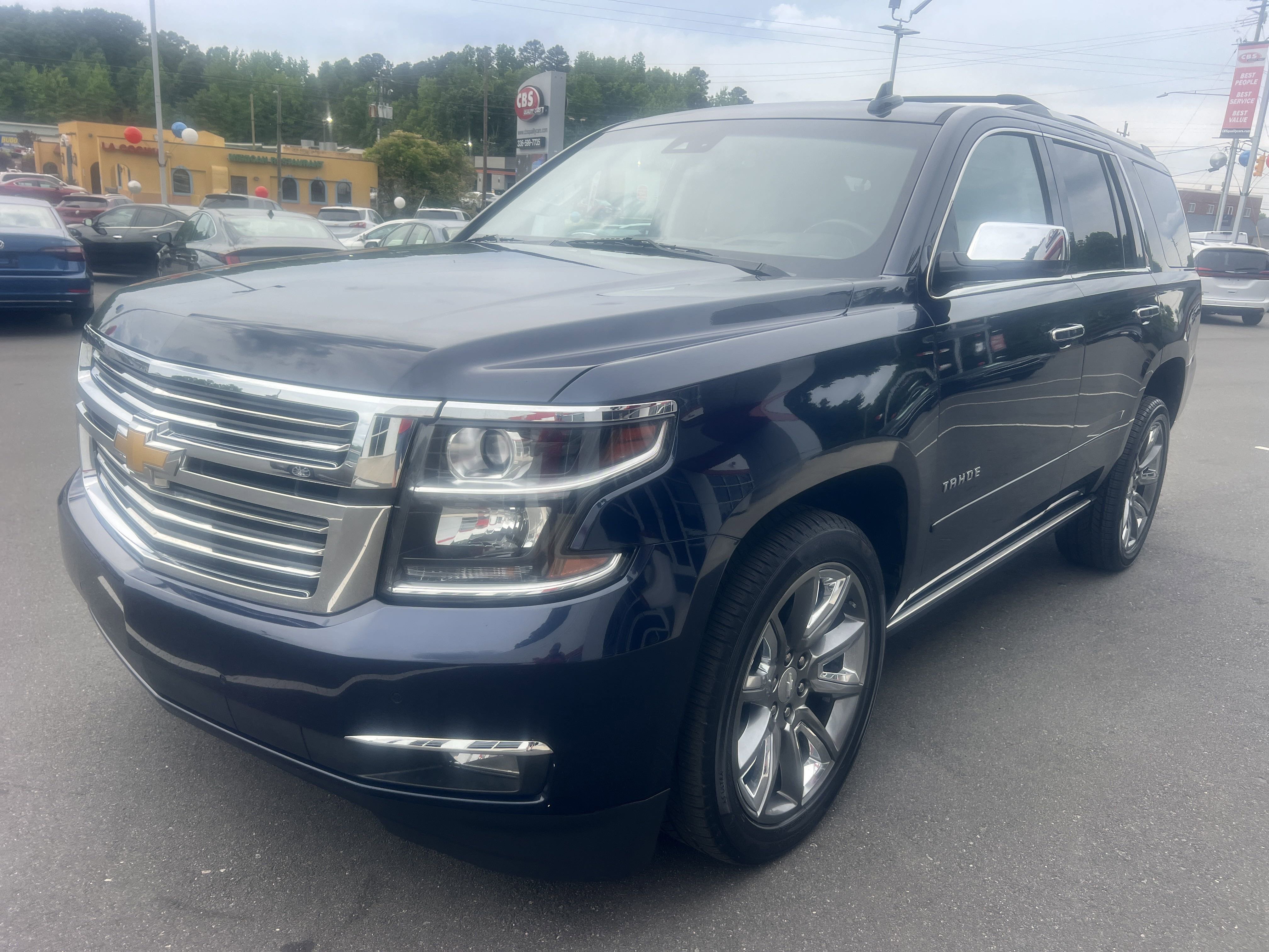 2018 Chevrolet Tahoe Premier photo 3