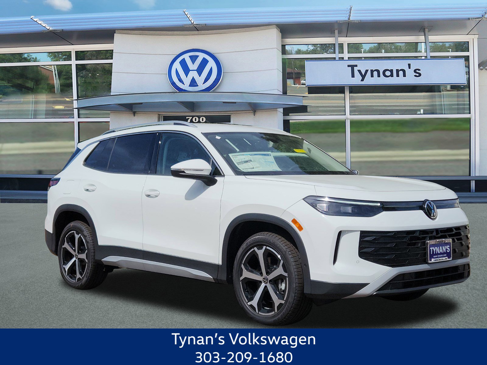 2025 Volkswagen Tiguan SE's photo