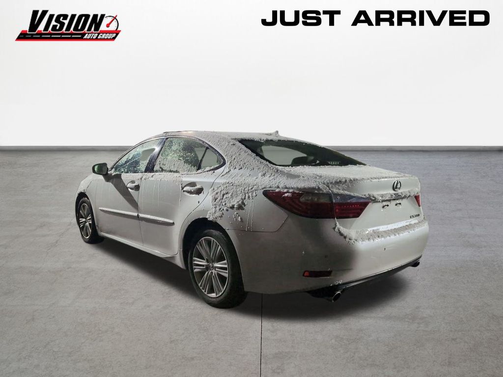2014 Lexus ES 350 photo 4