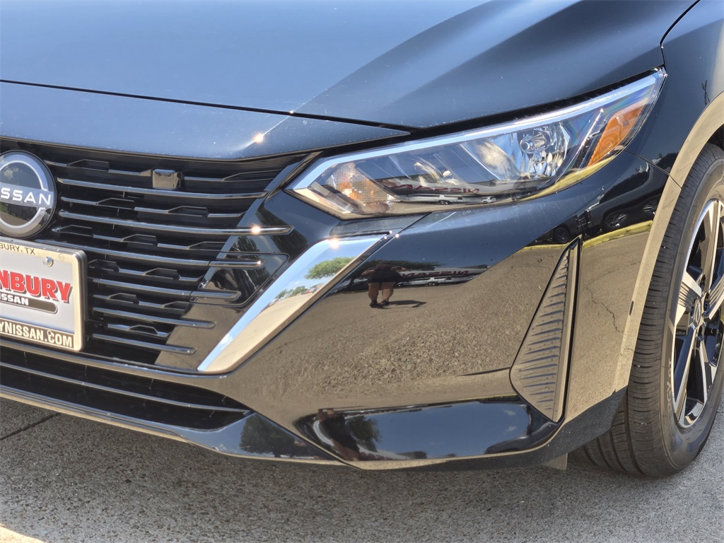 2025 Nissan Sentra SV photo 3