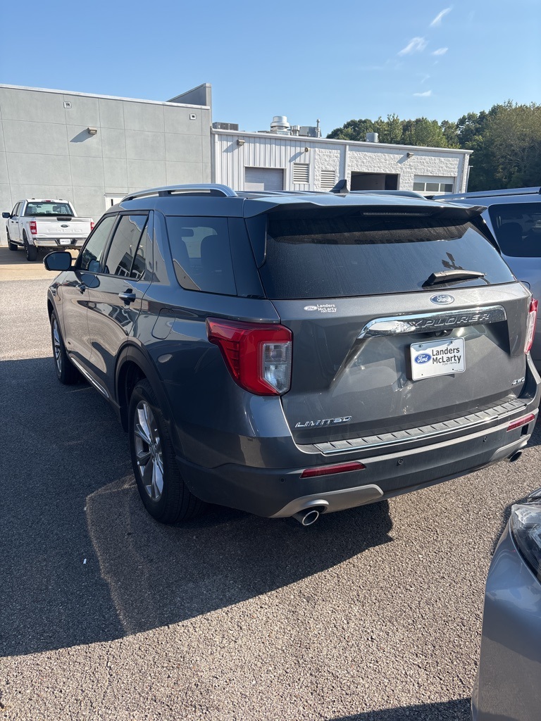 2023 Ford Explorer Limited photo 2