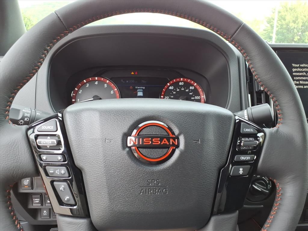 2025 Nissan Frontier Crew Cab PRO-4X photo 14