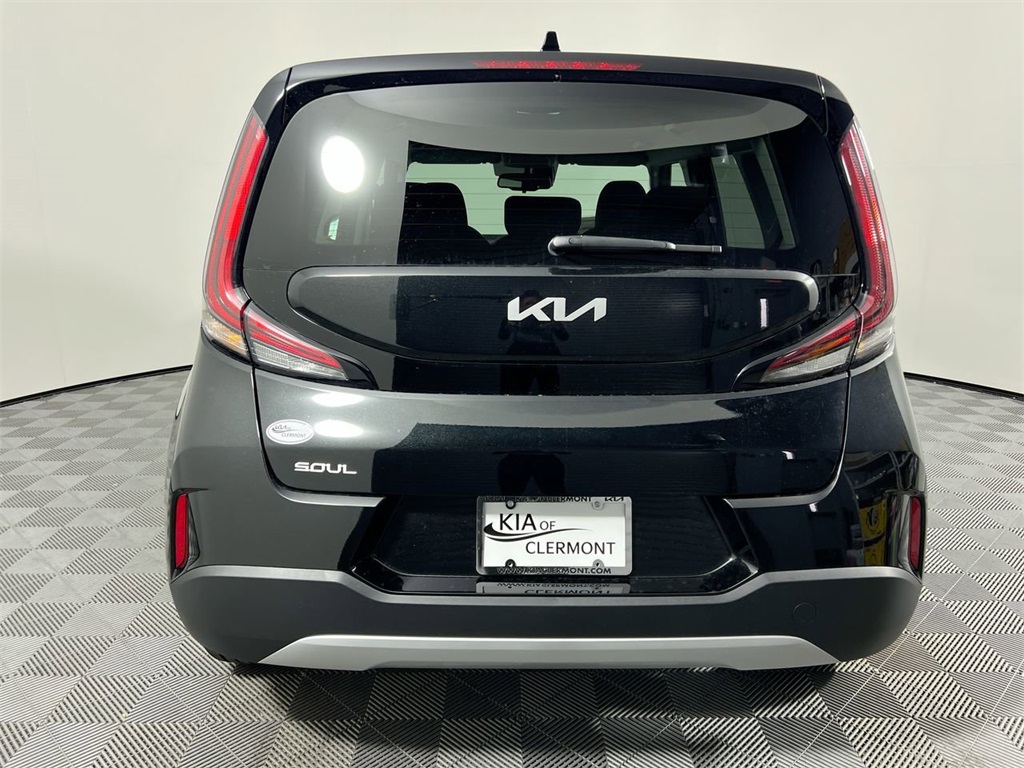 2025 Kia Soul S photo 3