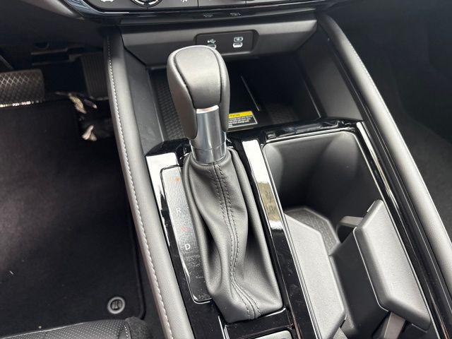 2025 Honda Accord Hybrid Touring photo 13