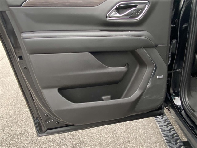 2021 Chevrolet Suburban Z71 photo 14
