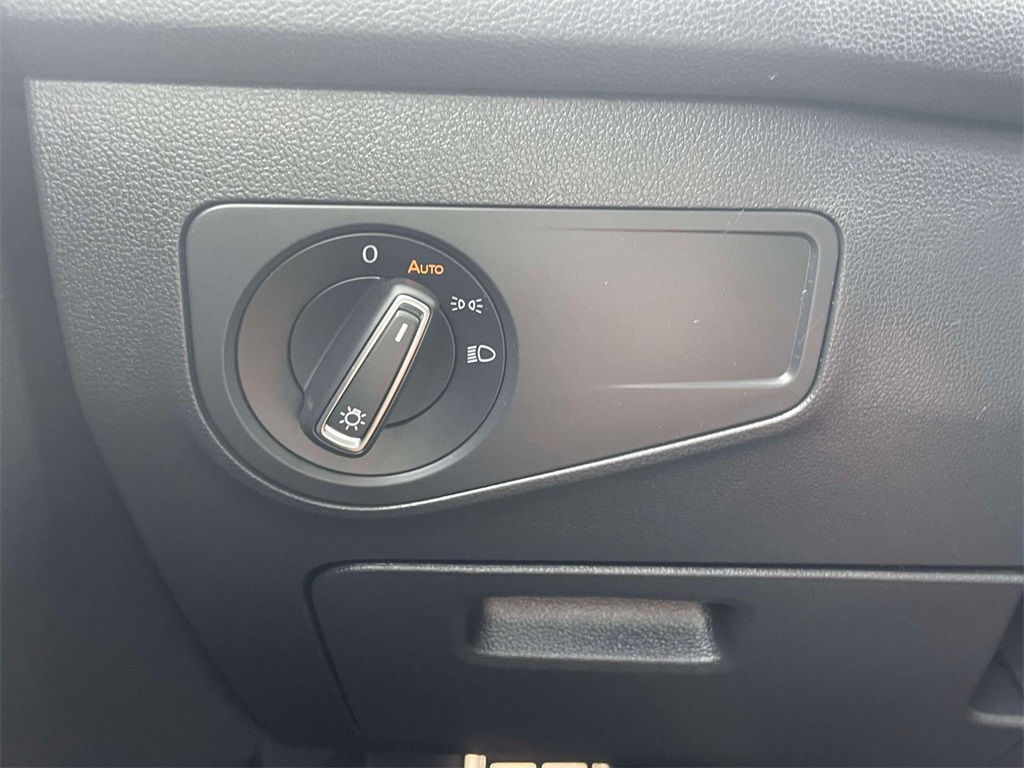 2022 Volkswagen Tiguan SE R-Line Black photo 17