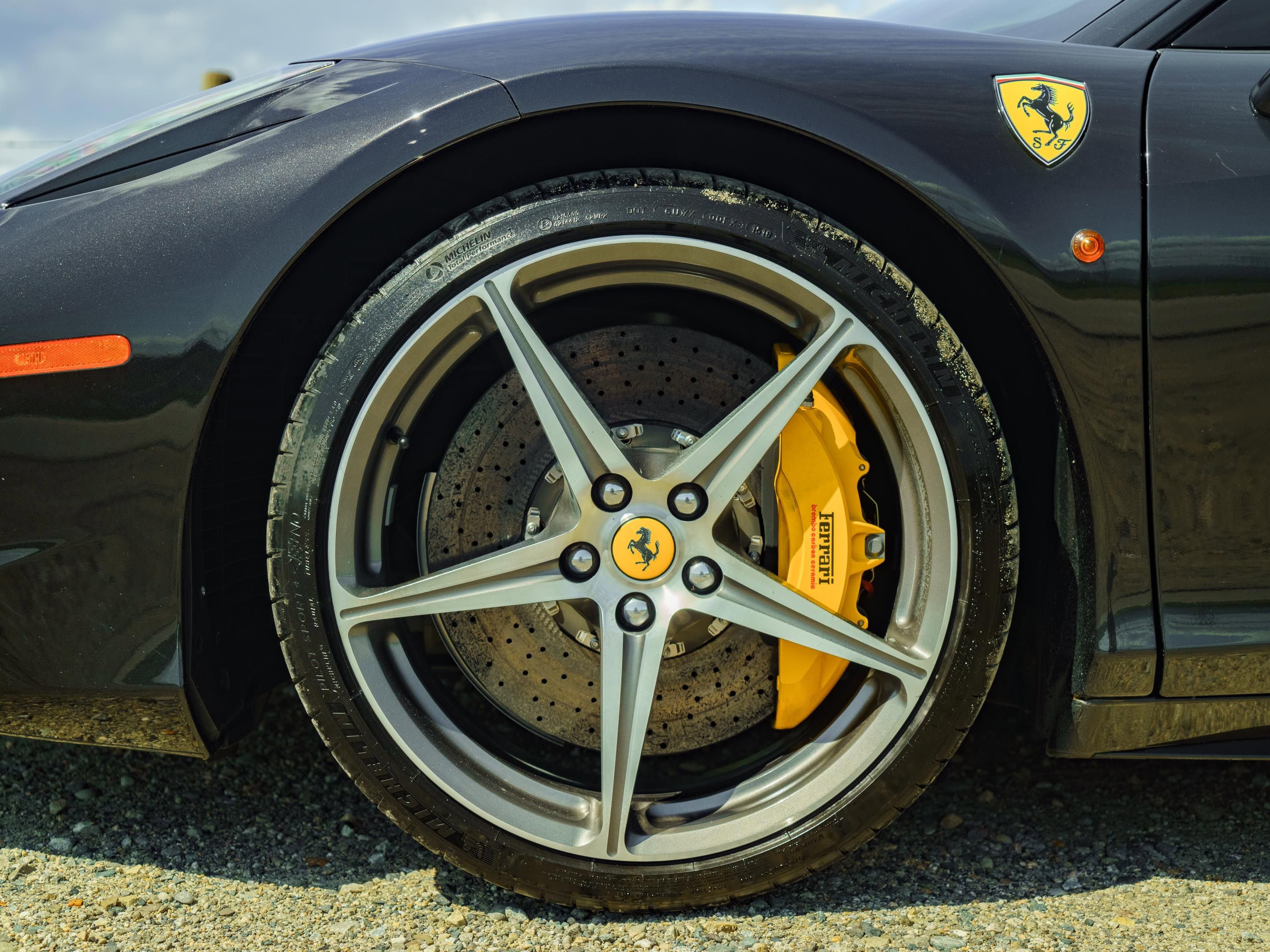 Used 2015 Nero Daytona Metallic Ferrari  image 1