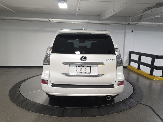 2023 Lexus GX 460 photo 3