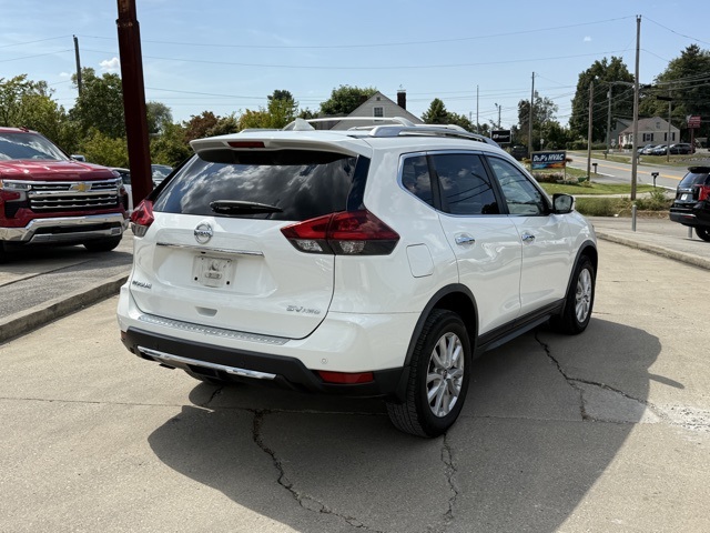 2020 Nissan Rogue SV photo 4