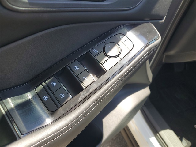 2025 Nissan Rogue SV photo 16