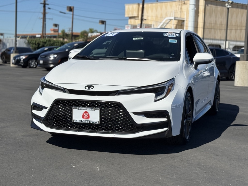 2025 Toyota Corolla SE photo 4