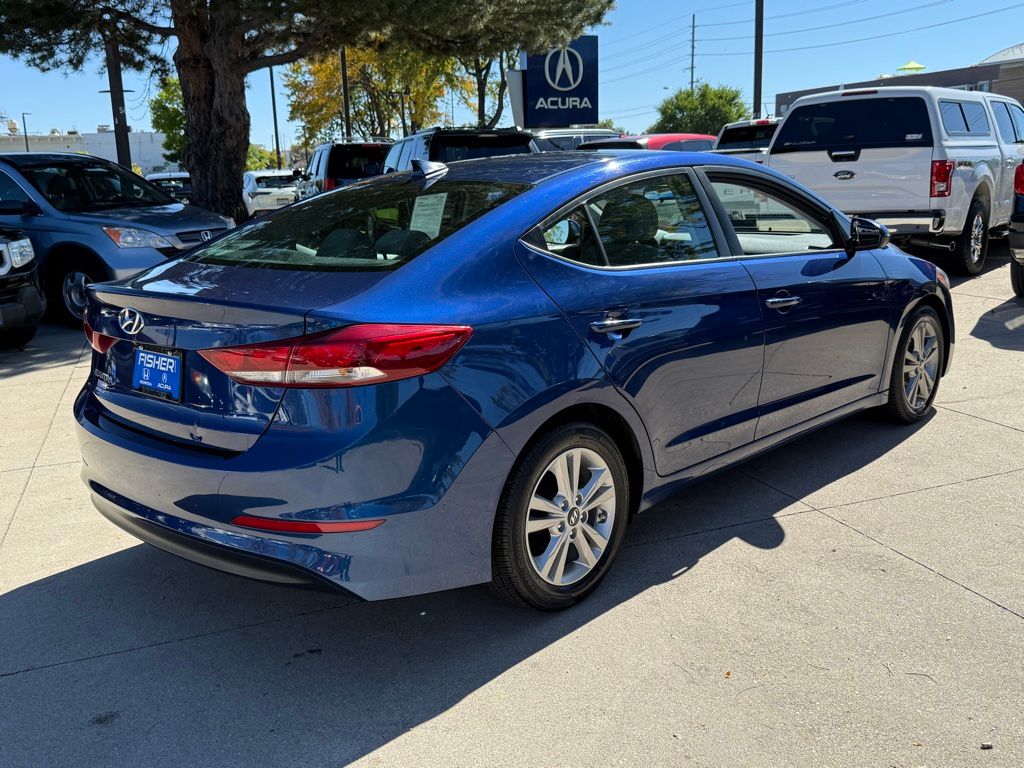 2017 Hyundai Elantra SE photo 4