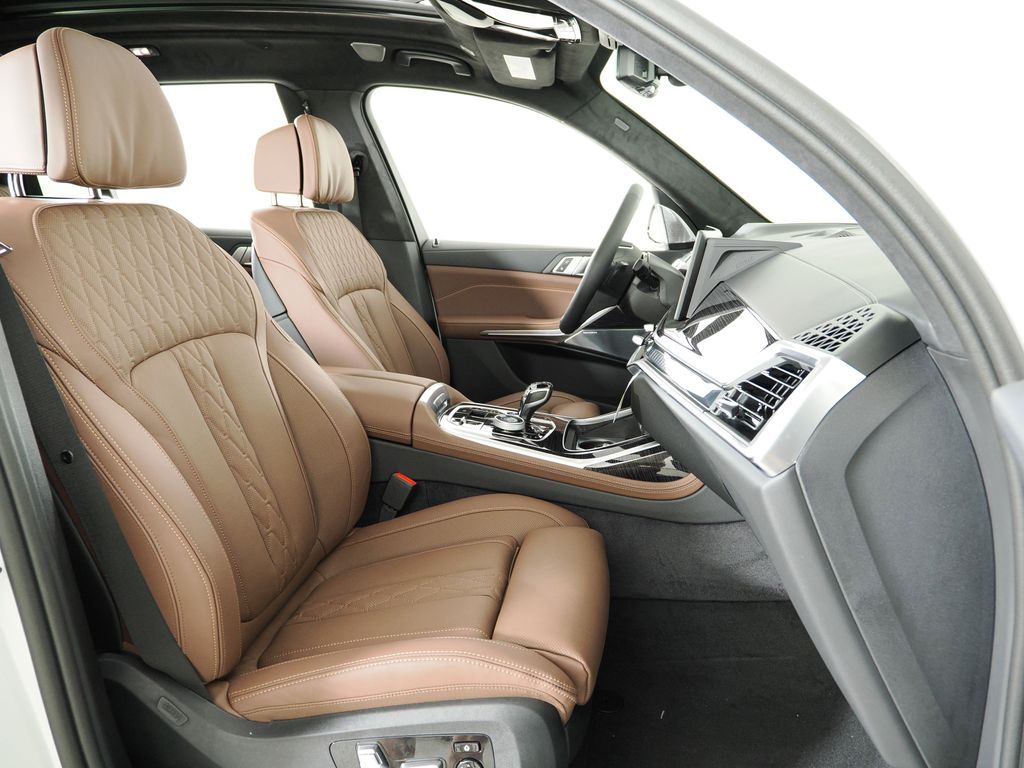 2026 Bmw X7 ALPINA XB7 photo 19