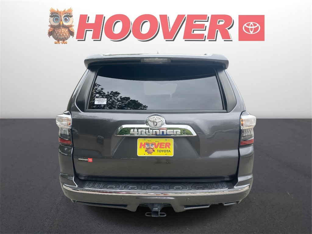 2022 Toyota 4Runner Limited photo 2