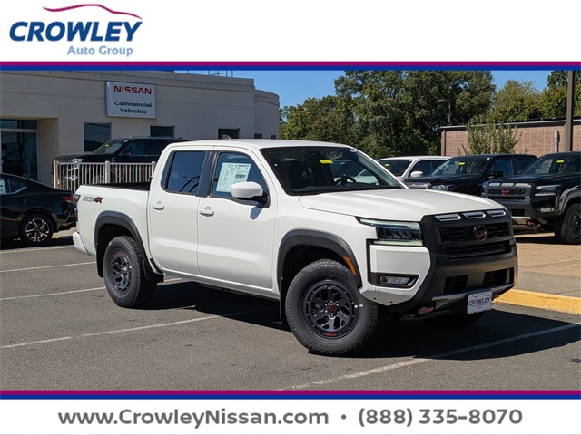 2025 Nissan Frontier PRO-4X's photo