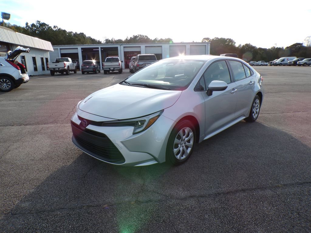 2024 Toyota Corolla XLE LE Premium SE photo 3
