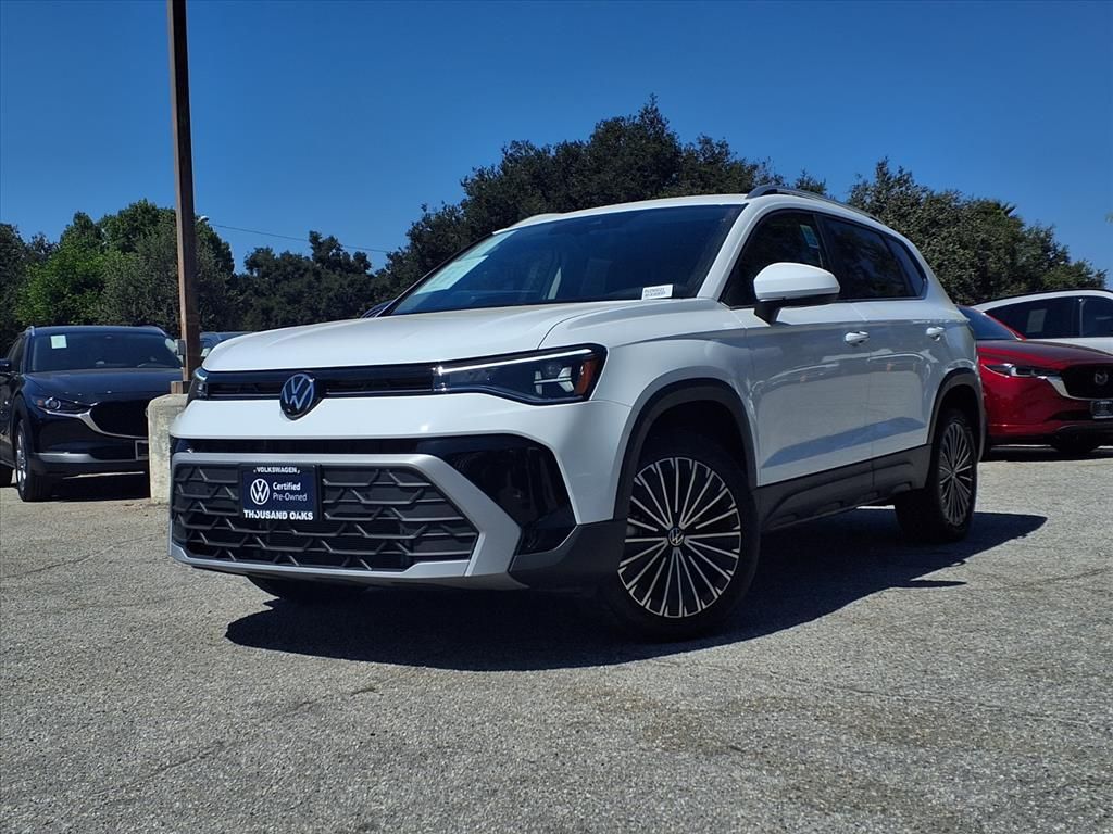 2025 Volkswagen Taos SE photo 21