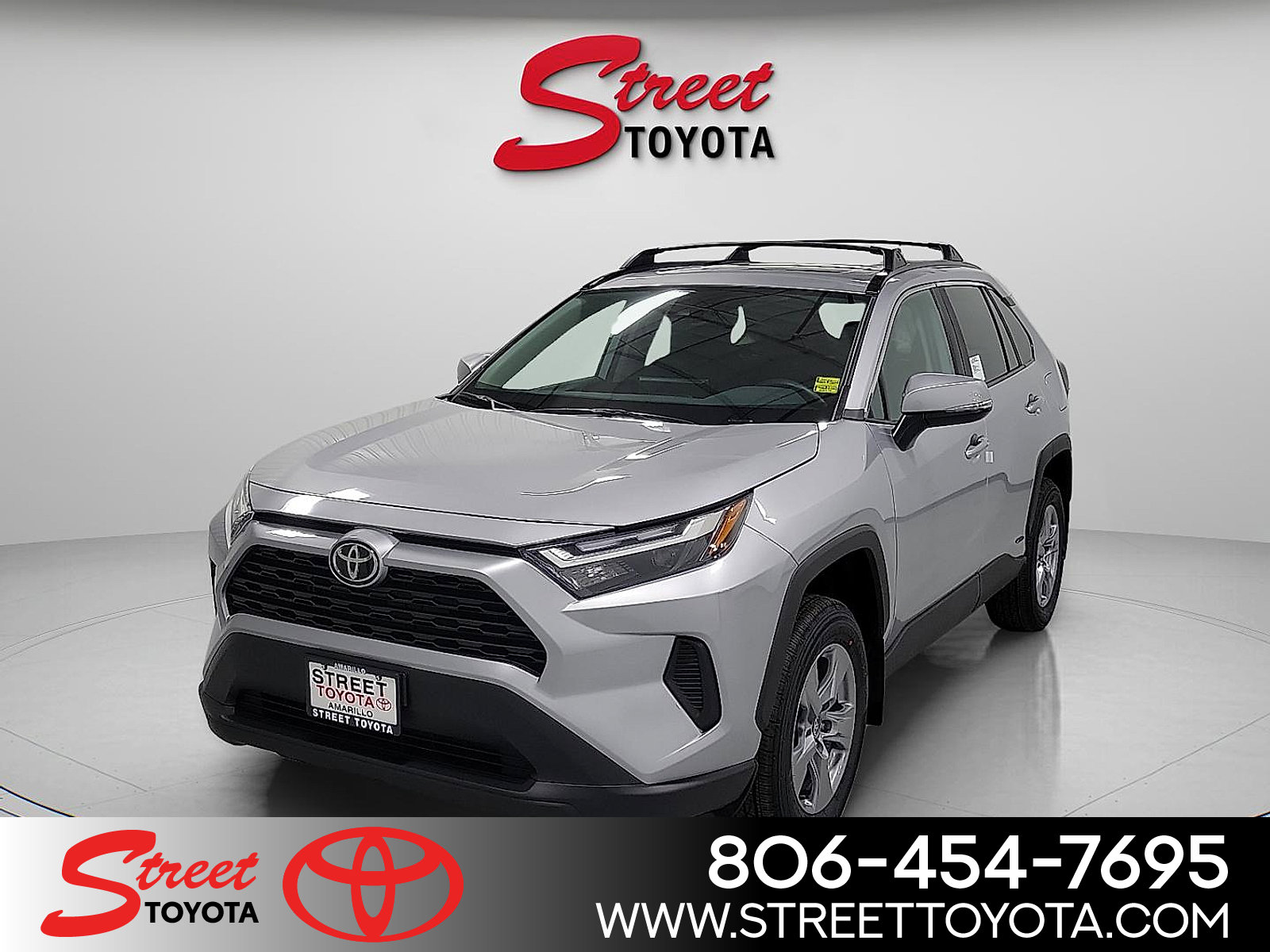 2025 Toyota RAV4 XLE's photo