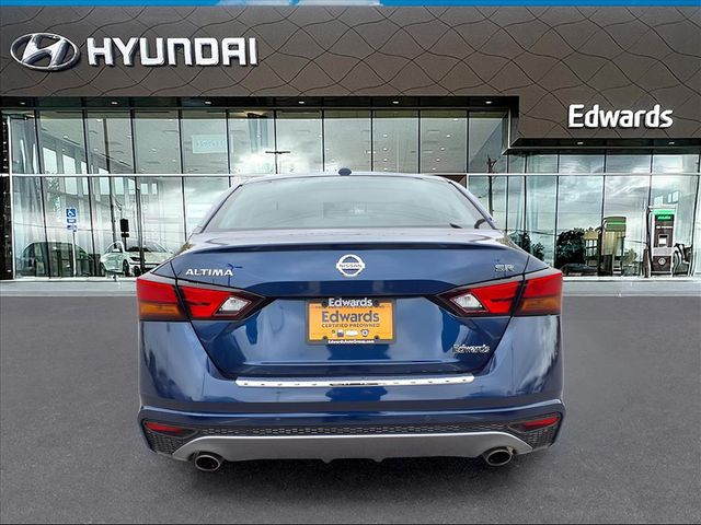 2022 Nissan Altima 2.5 SR photo 3