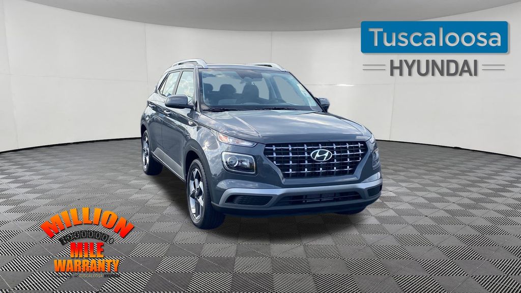 2025 Hyundai Venue SEL's photo