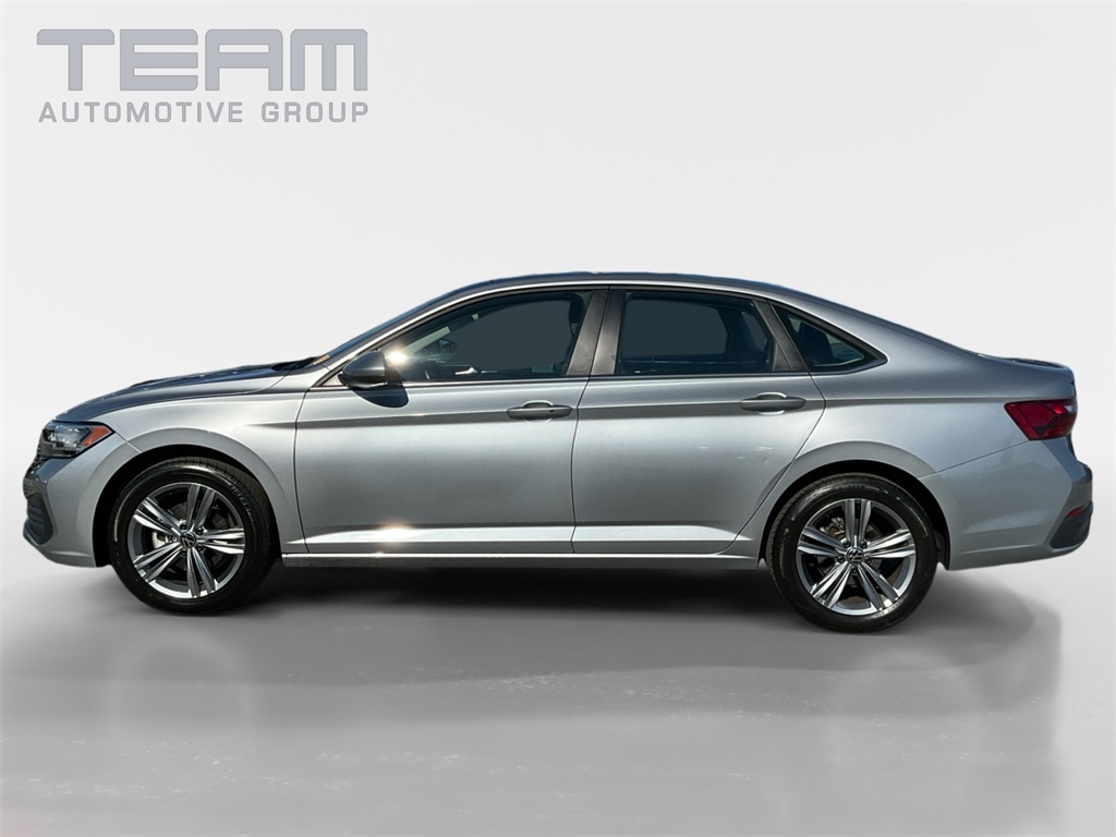 2024 Volkswagen Jetta 1.5T SE photo 3