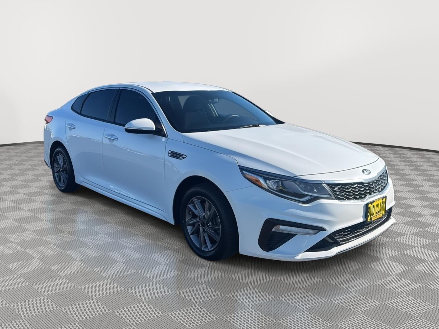 2020 Kia Optima LX photo 7