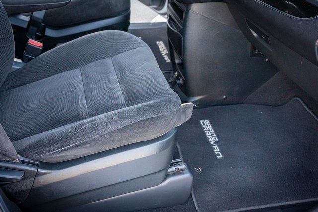 2017 Dodge Grand Caravan SE Plus Blacktop photo 28