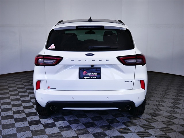 2023 Ford Escape ST-Line photo 6