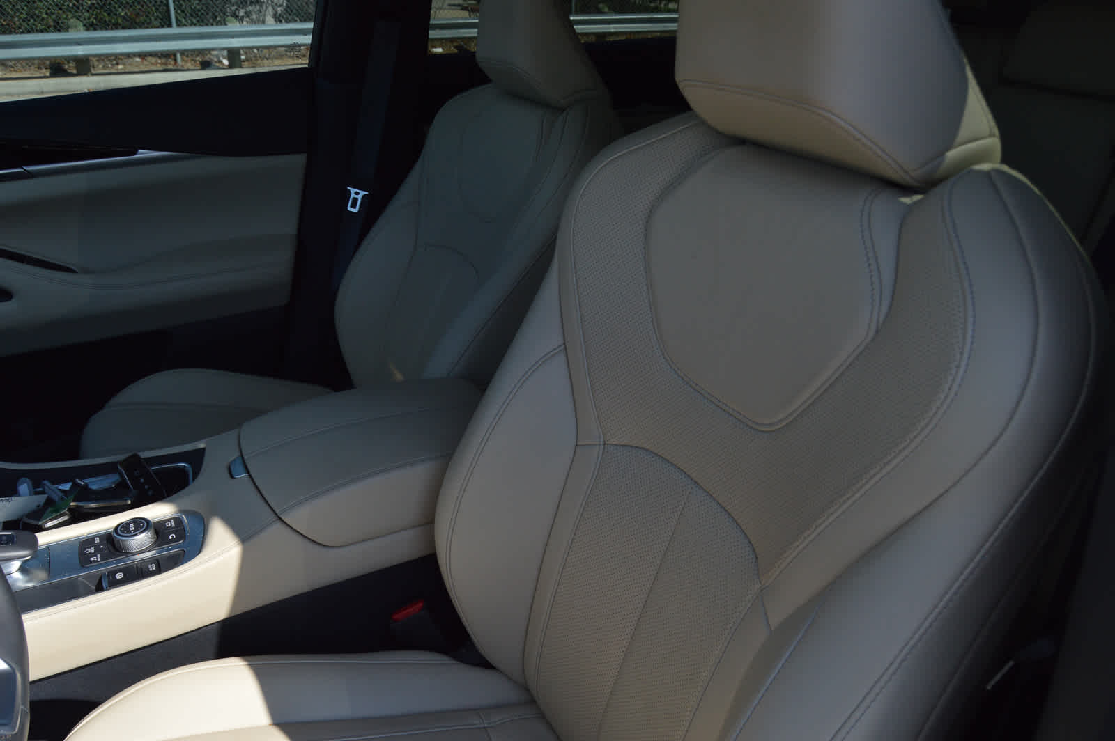 2025 Infiniti QX60 Pure photo 10
