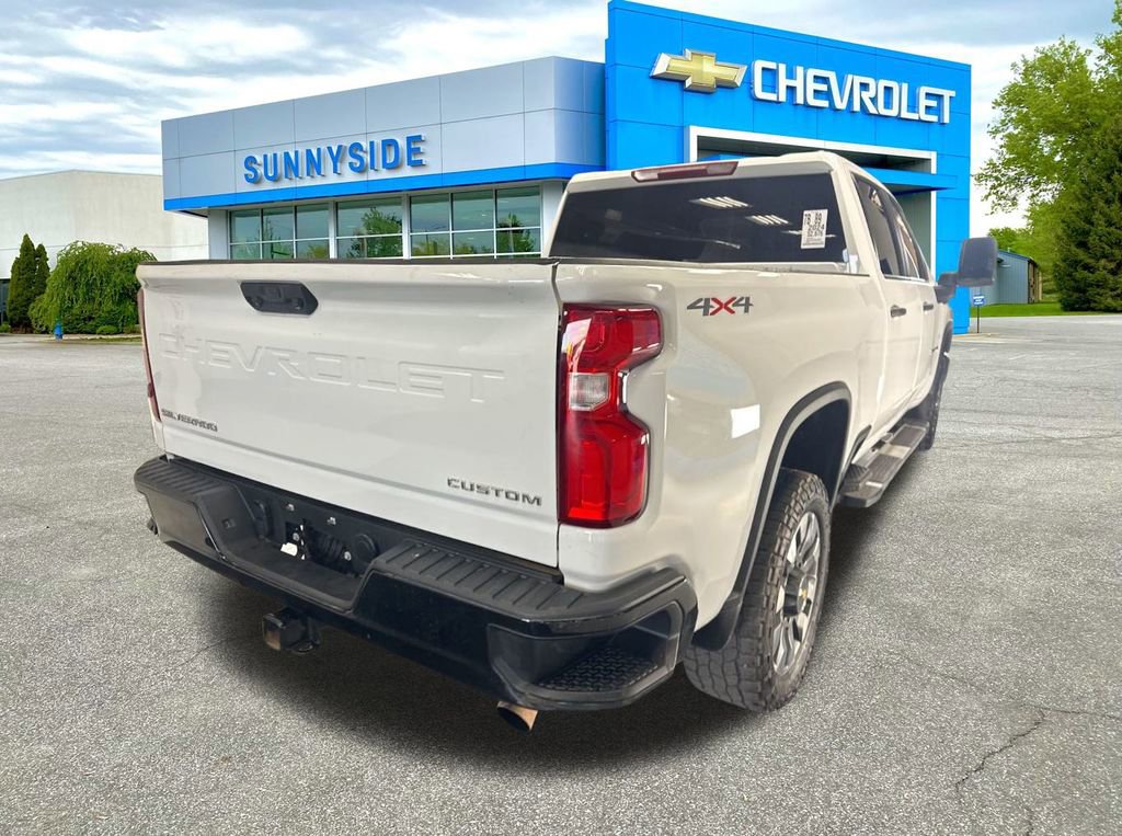 2024 Chevrolet Silverado 2500HD Custom photo 3