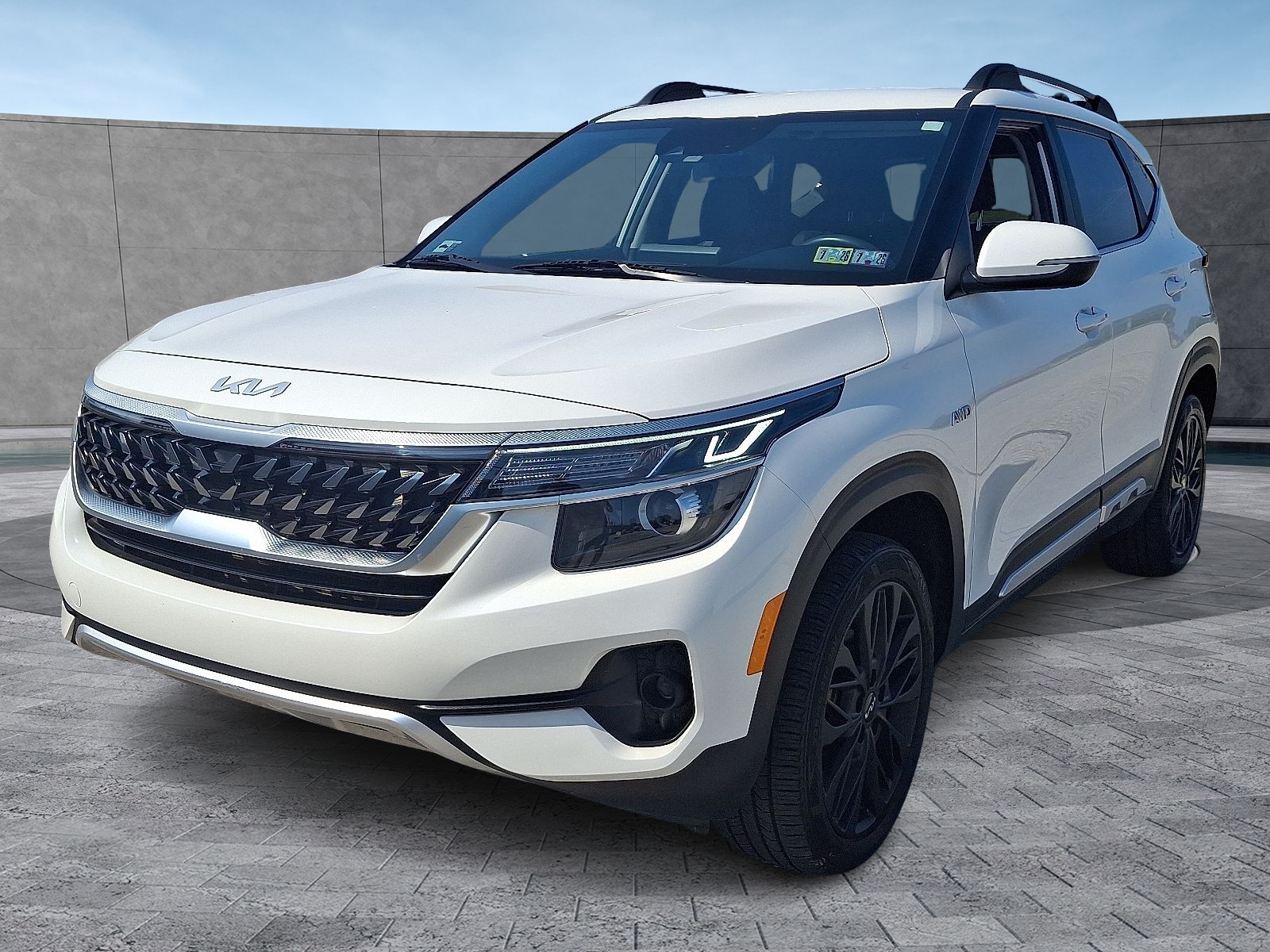 2022 Kia Seltos Nightfall Edition photo 2