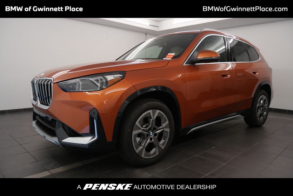 2025 BMW X1 28i's photo