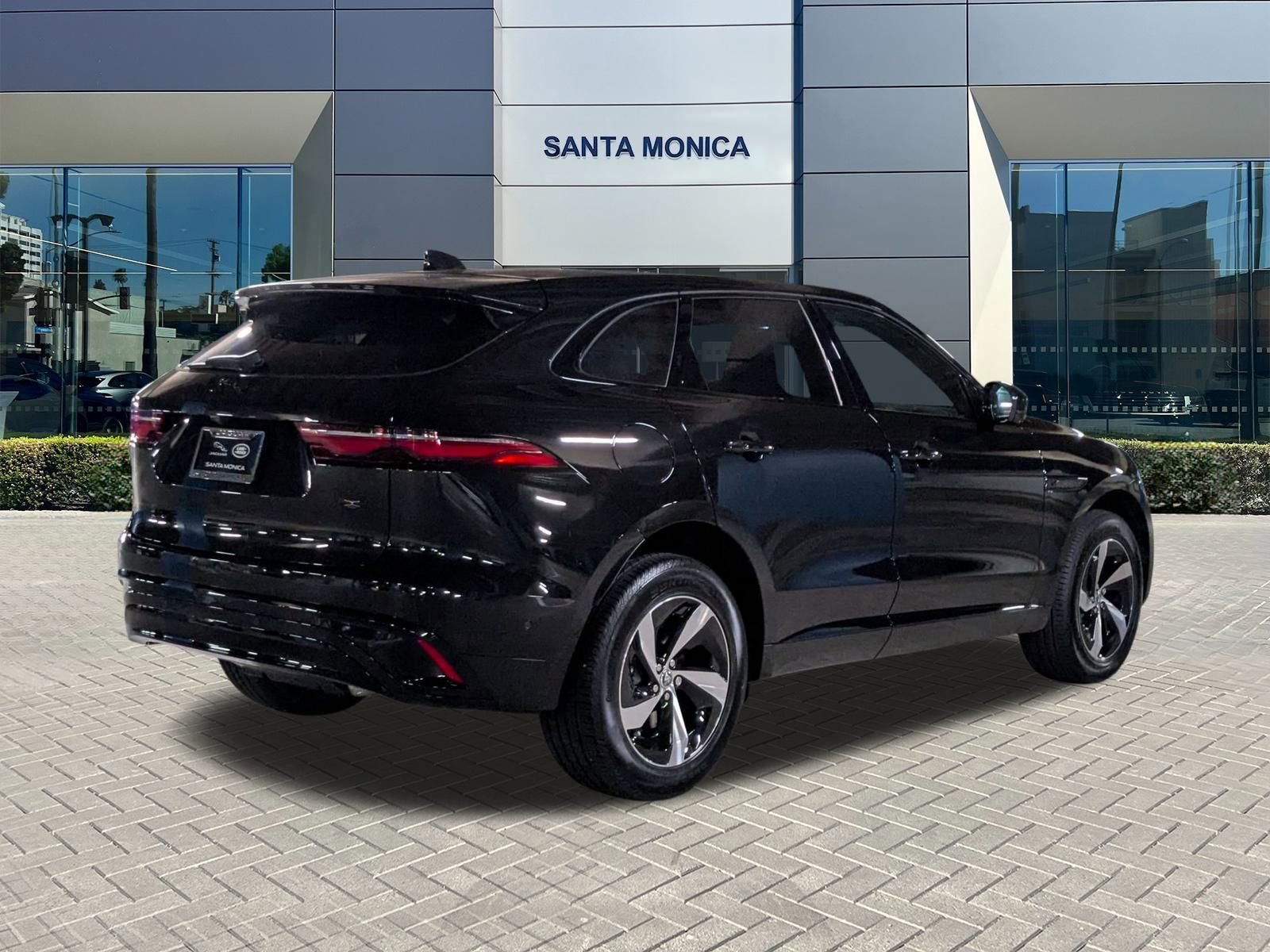 2026 Jaguar F-PACE P250 R-Dynamic S photo 2