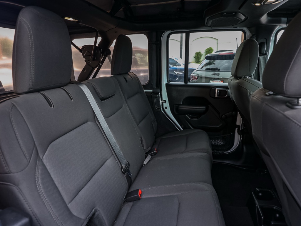 Used 2021 White Jeep Unlimited Sport image 15