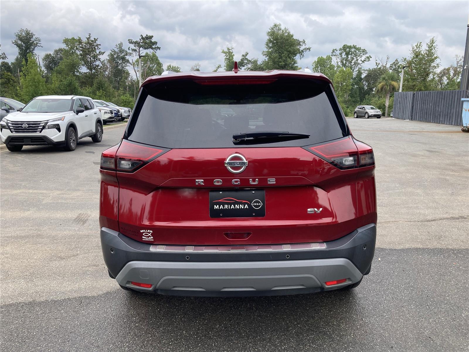 2021 Nissan Rogue SV photo 6