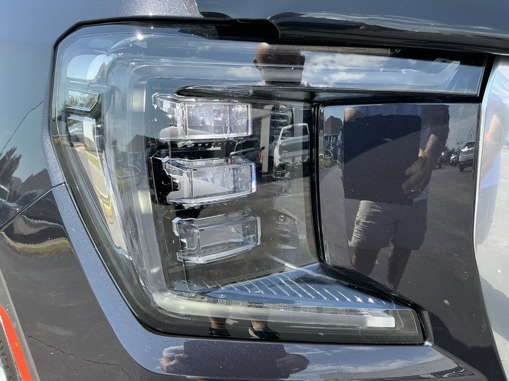 2023 Gmc Yukon Denali photo 8