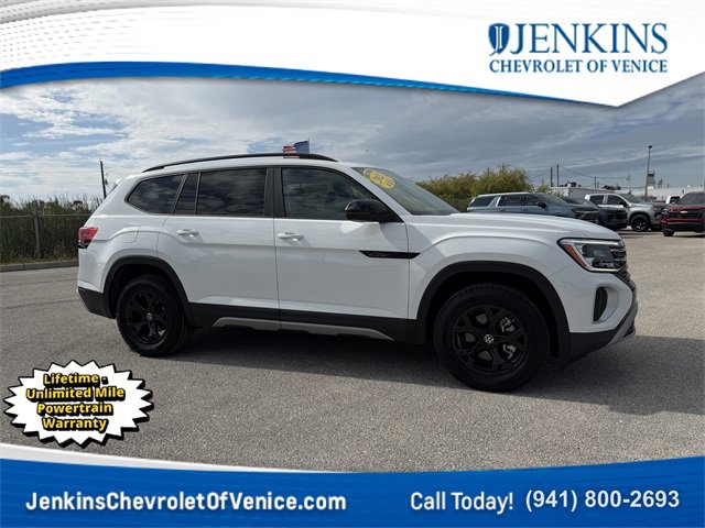 2024 Volkswagen Atlas Atlas Peak Edition's photo