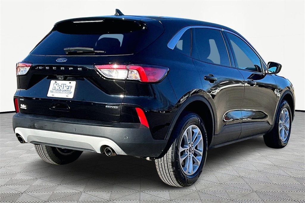 Certified 2022 Ford Escape SE with VIN 1FMCU9G63NUA62018 for sale in Kansas City