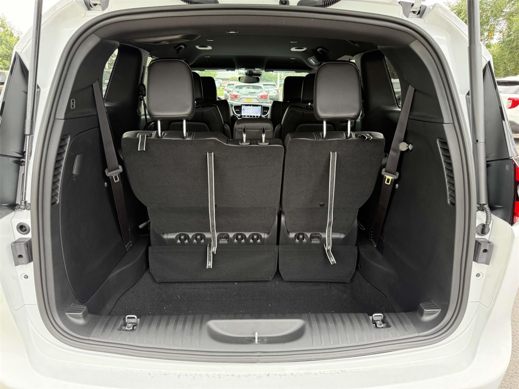 2025 Chrysler Pacifica photo 31