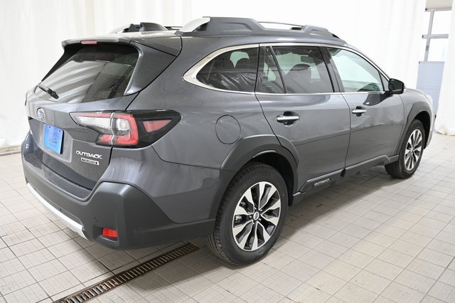 2025 Subaru Outback Touring photo 10
