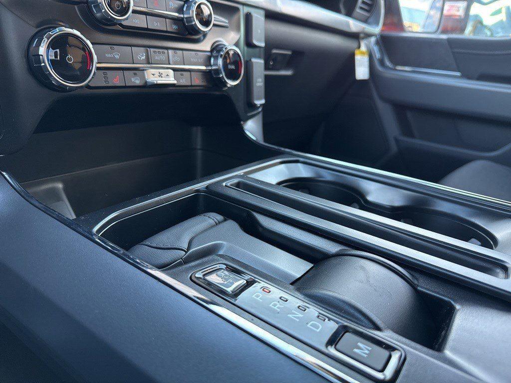 2025 Ford F-150 XLT photo 31