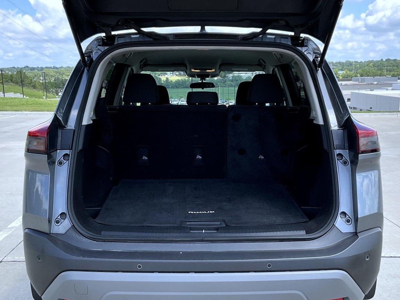2023 Nissan Rogue S photo 22