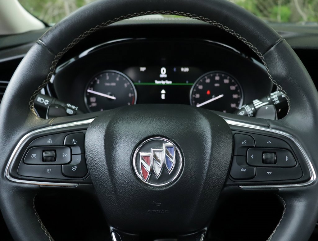 Used 2022 Summit White Buick Essence image 10