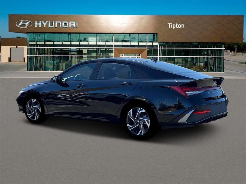 2025 Hyundai Elantra Hybrid SEL Sport photo 3