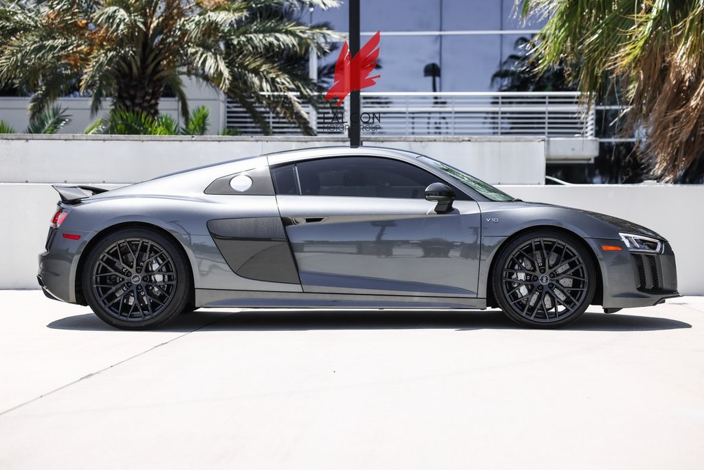 2017 Audi R8 Base's photo