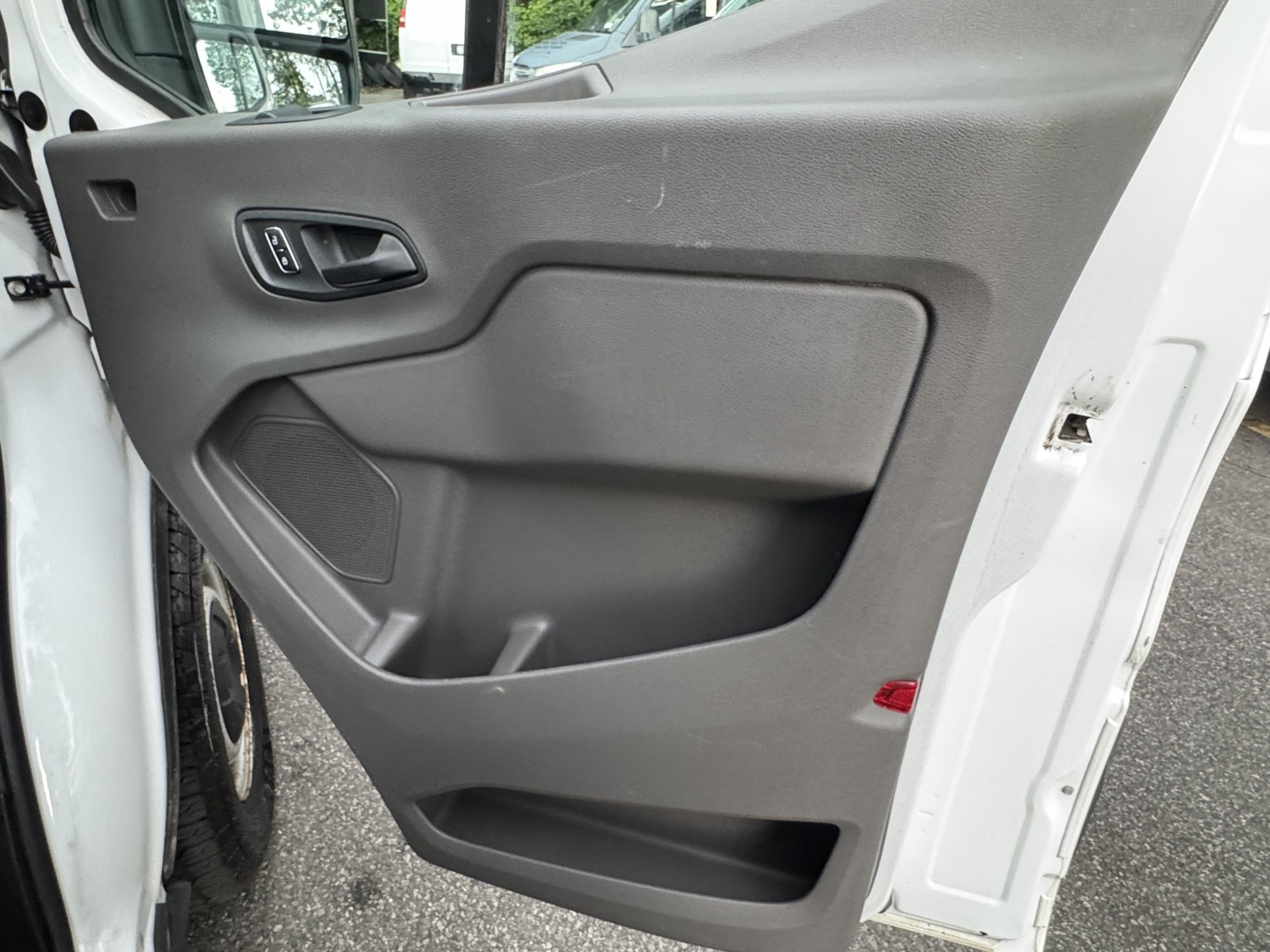 2023 Ford Transit Cargo Van photo 35