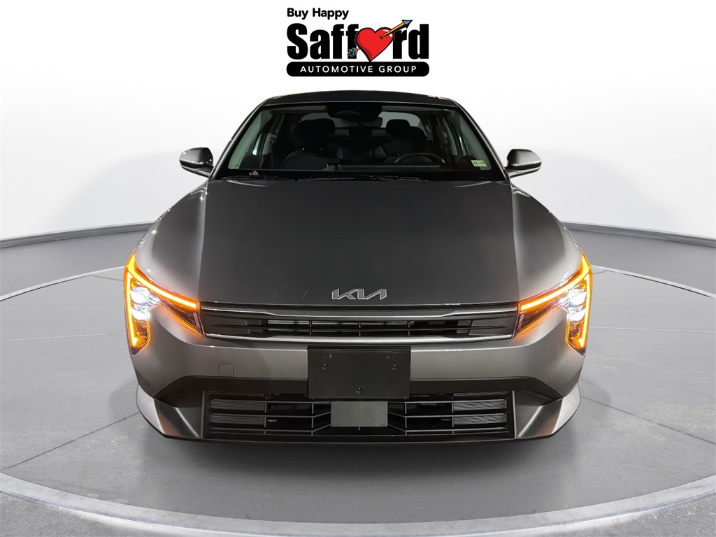 2025 Kia K4 LXS photo 2