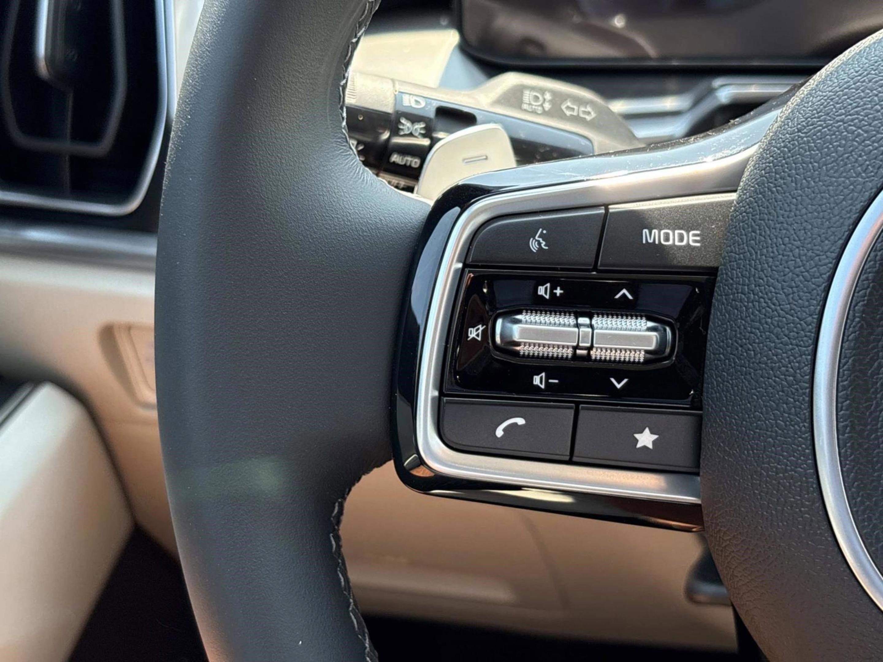2025 Kia Sorento Hybrid EX photo 20