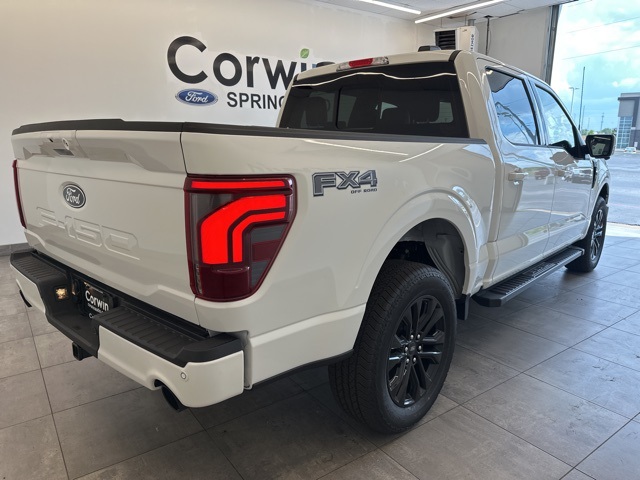 2025 Ford F-150 Lariat photo 4
