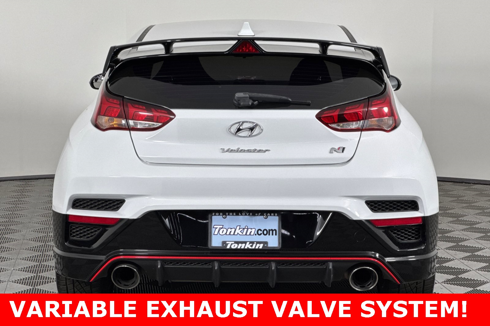 2020 Hyundai Veloster N photo 5